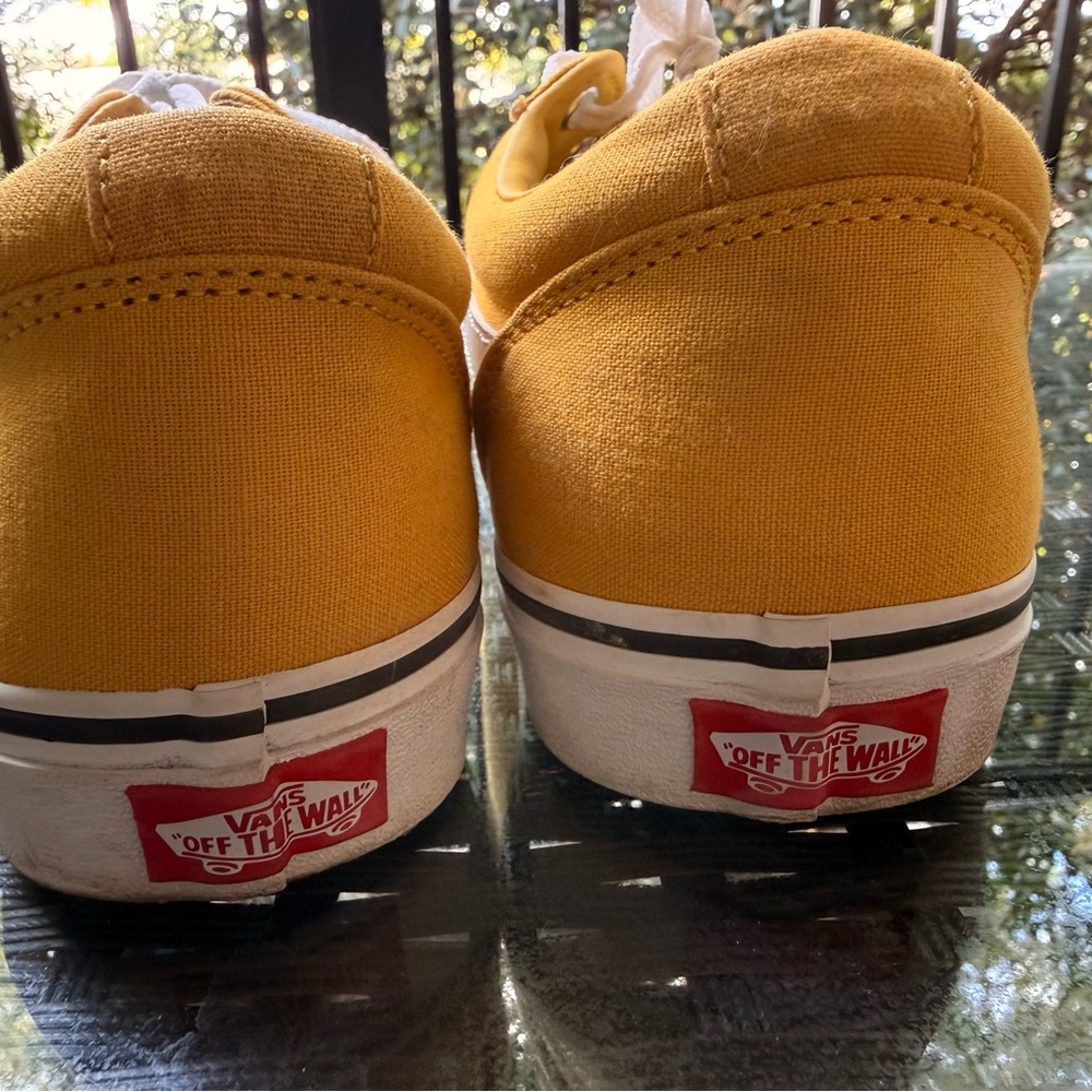 Like new Vans - Picture 2 of 2